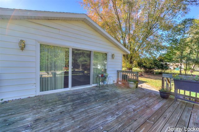 5073 Hillview Drive, Norton Shores, MI 49441