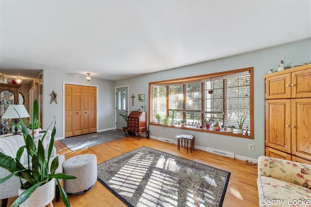 5073 Hillview Drive, Norton Shores, MI 49441