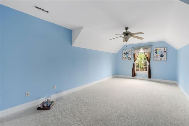 1090 Norfolk Green Circle, Chattanooga, TN 37421