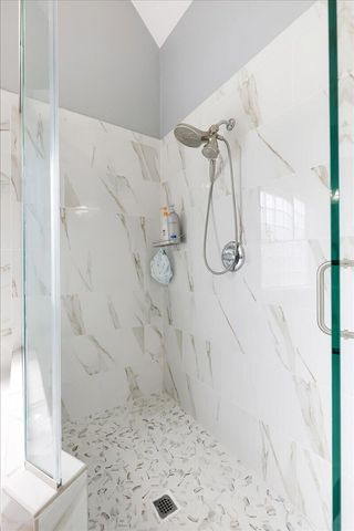 1090 Norfolk Green Circle, Chattanooga, TN 37421