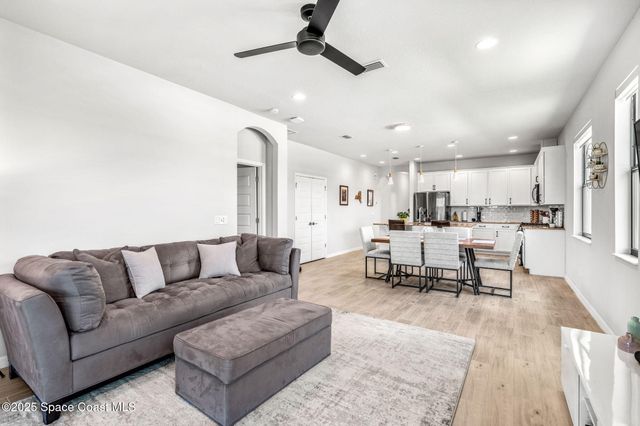 3194 Blazing Star Drive, Melbourne, FL 32940