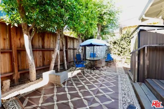 4253 Fountain Avenue, Los Angeles, CA 90029