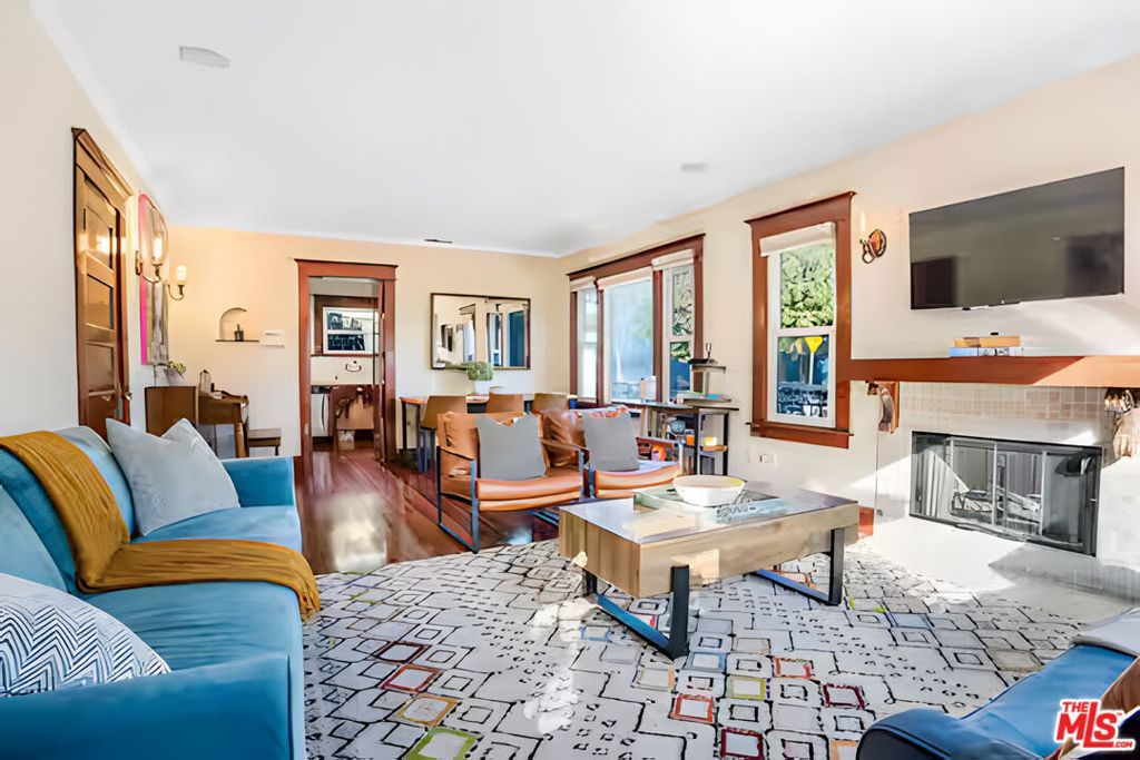 4253 Fountain Avenue, Los Angeles, CA 90029