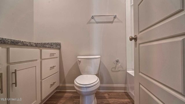 303 Castlewood Circle, Canton, MS 39046