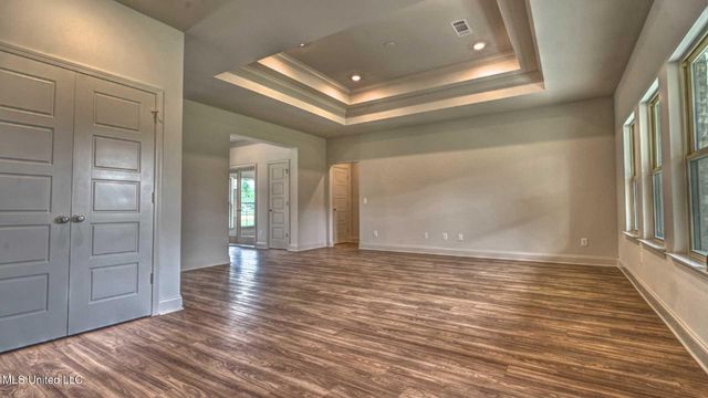303 Castlewood Circle, Canton, MS 39046