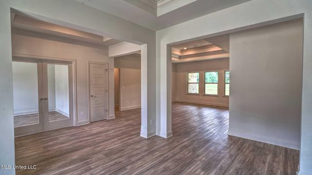 303 Castlewood Circle, Canton, MS 39046