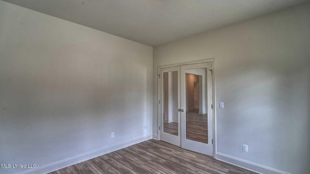 303 Castlewood Circle, Canton, MS 39046