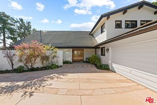2601 Cordelia Road, Los Angeles, CA 90049