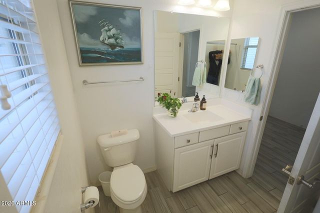 2318 E HARWELL Road, Phoenix, AZ 85042