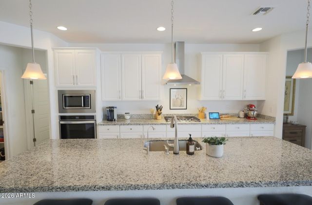 2318 E HARWELL Road, Phoenix, AZ 85042