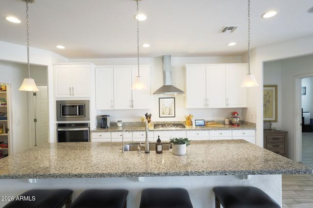 2318 E HARWELL Road, Phoenix, AZ 85042