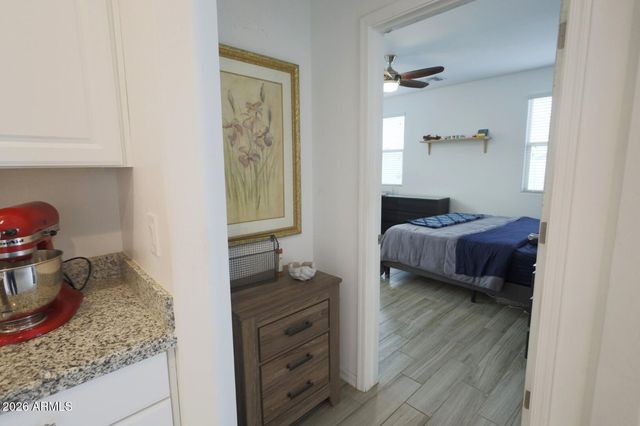 2318 E HARWELL Road, Phoenix, AZ 85042