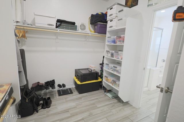 2318 E HARWELL Road, Phoenix, AZ 85042