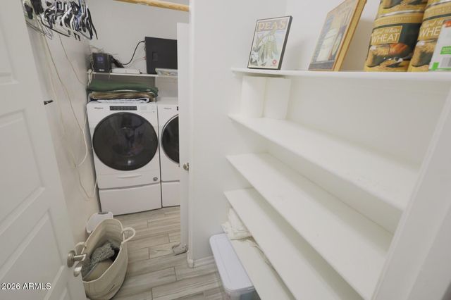 2318 E HARWELL Road, Phoenix, AZ 85042