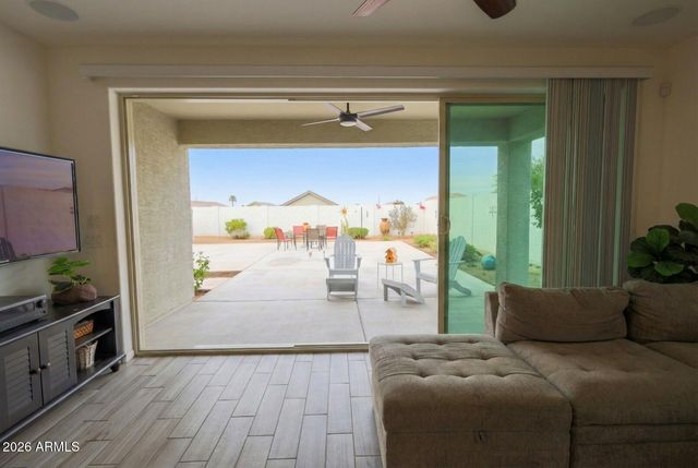 2318 E HARWELL Road, Phoenix, AZ 85042