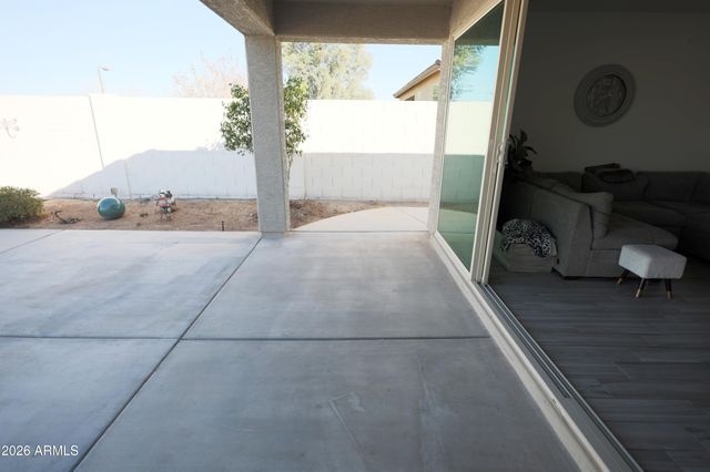 2318 E HARWELL Road, Phoenix, AZ 85042