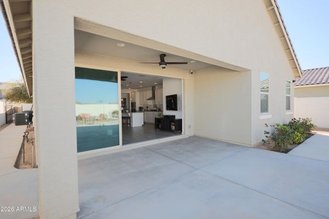 2318 E HARWELL Road, Phoenix, AZ 85042