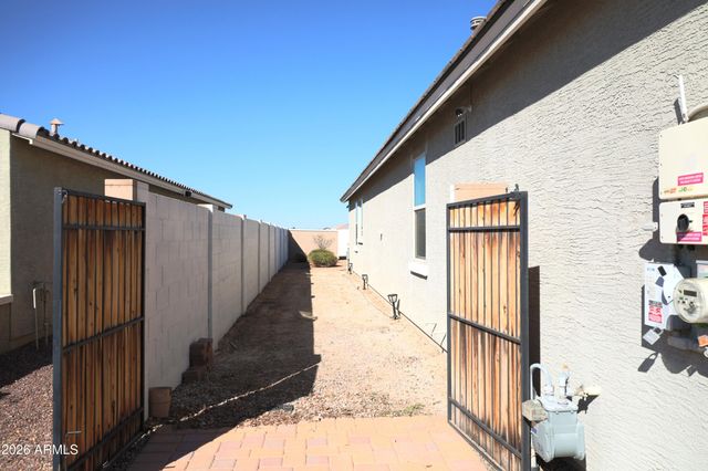 2318 E HARWELL Road, Phoenix, AZ 85042