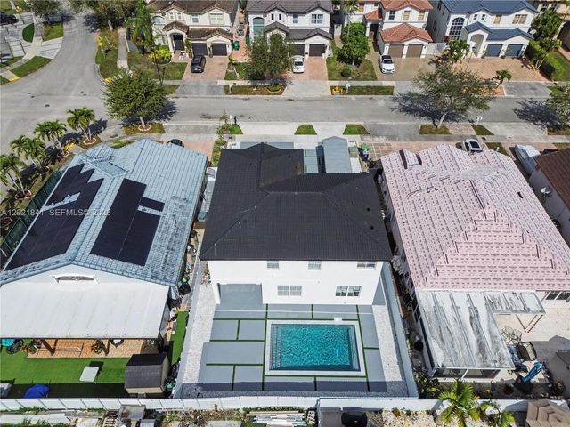 15486 SW 23rd Ln, Miami, FL 33185