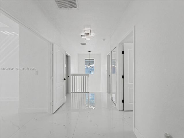 15486 SW 23rd Ln, Miami, FL 33185