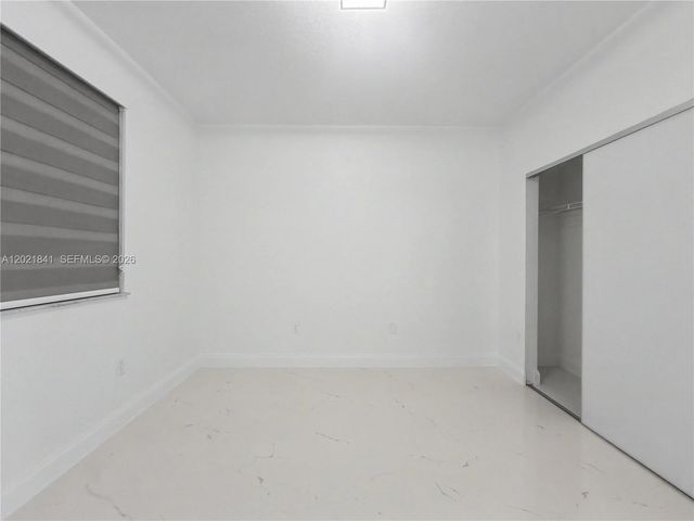 15486 SW 23rd Ln, Miami, FL 33185