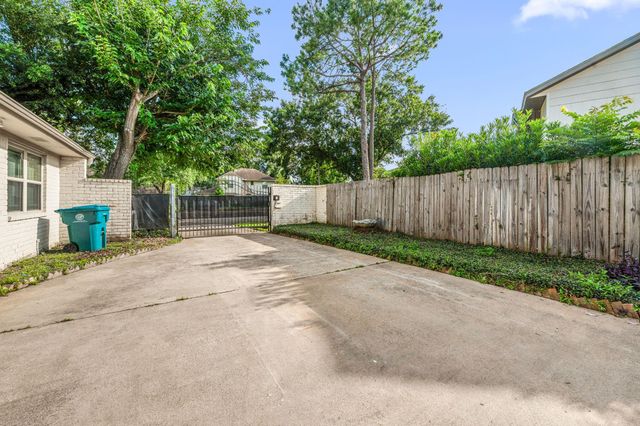 2227 Parana Drive, Houston, TX 77080