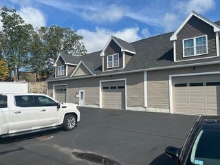 1393 Lakeview Avenue 3B, Dracut, MA 01826