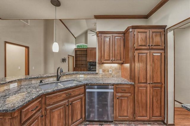 529 Doe Trail, Edmond, OK 73012