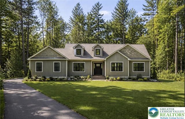 Little Twig Road 157, Chestnuthill Twp, PA 18330