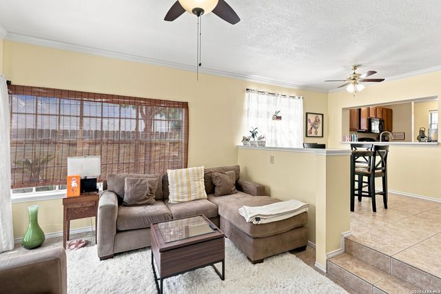 12 Cross Canyon, San Antonio, TX 78247