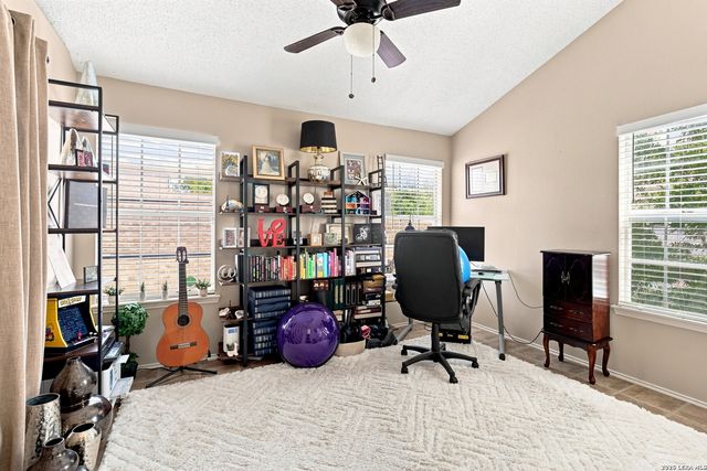 12 Cross Canyon, San Antonio, TX 78247