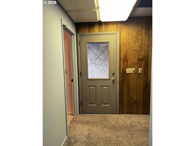 5635 Martin Rd, Florence, OR 97439