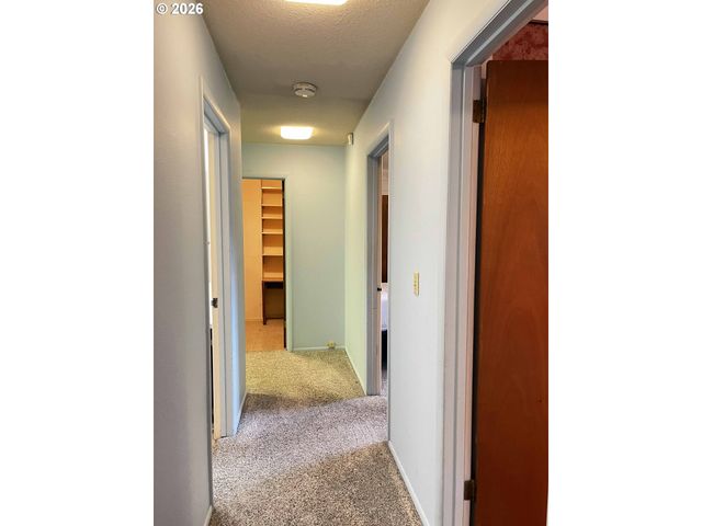 5635 Martin Rd, Florence, OR 97439