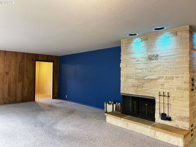 5635 Martin Rd, Florence, OR 97439