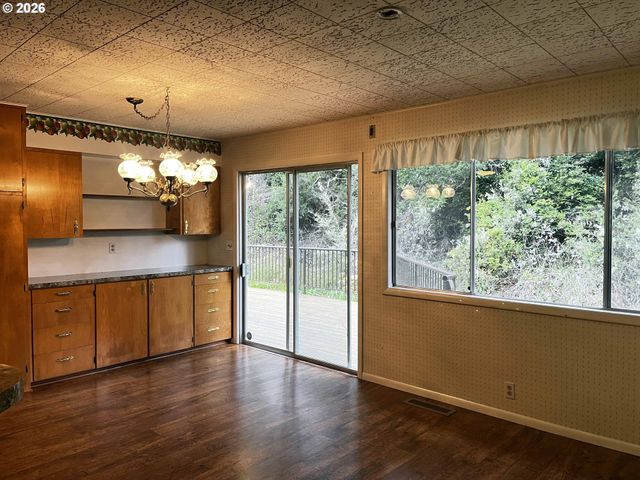 5635 Martin Rd, Florence, OR 97439