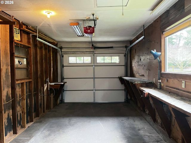 5635 Martin Rd, Florence, OR 97439