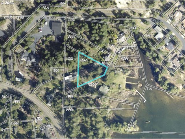 5635 Martin Rd, Florence, OR 97439