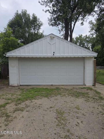 2560 Koehler Avenue, Toledo, OH 43613