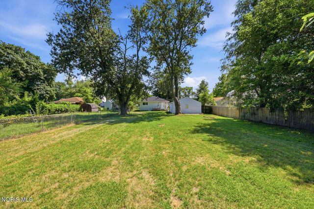 2560 Koehler Avenue, Toledo, OH 43613