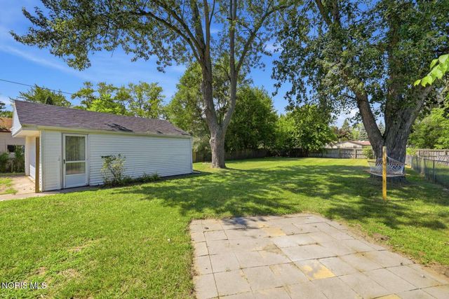 2560 Koehler Avenue, Toledo, OH 43613