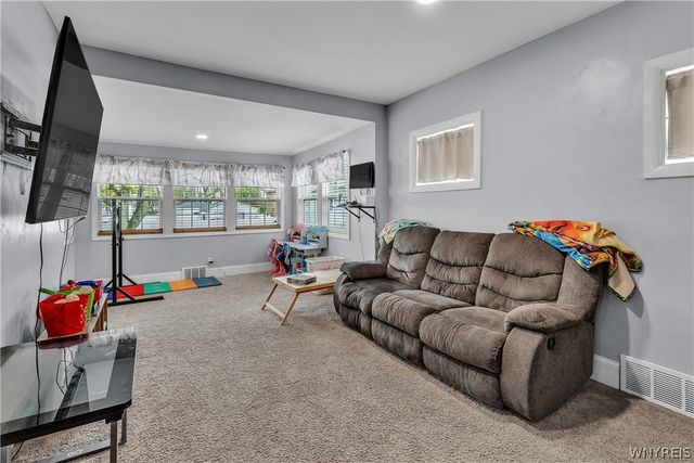 55 Sumner Place, Buffalo, NY 14211