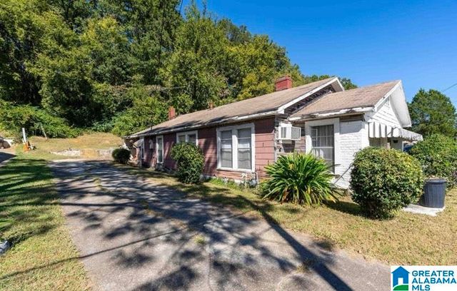 1052 AVENUE E, Birmingham, AL 35218