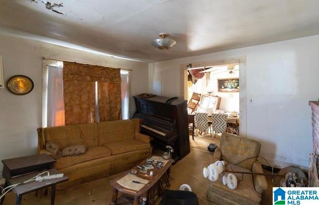 1052 AVENUE E, Birmingham, AL 35218