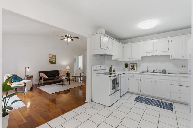 3617 Donna Kay Dr, Nashville, TN 37211