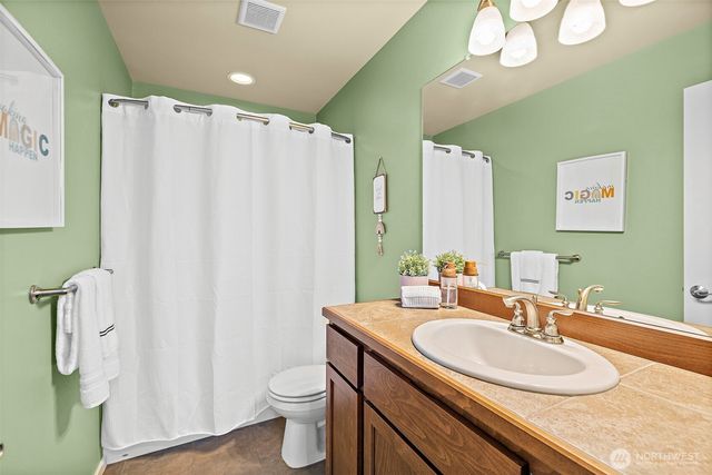 8812 Norman Avenue SE, Snoqualmie, WA 98065