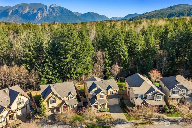 8812 Norman Avenue SE, Snoqualmie, WA 98065