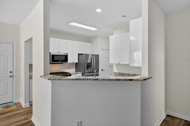 2006 S Smokerise Way, Mount Pleasant, SC 29466