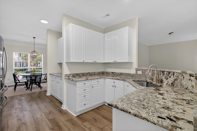 2006 S Smokerise Way, Mount Pleasant, SC 29466