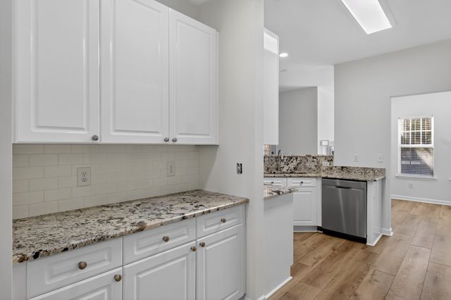 2006 S Smokerise Way, Mount Pleasant, SC 29466