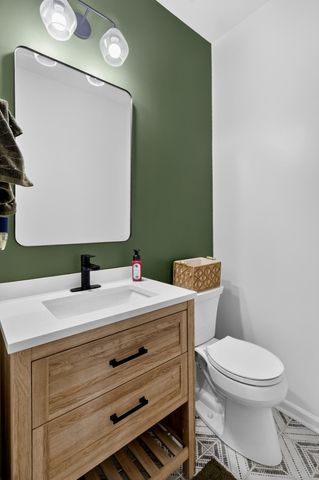 2006 S Smokerise Way, Mount Pleasant, SC 29466